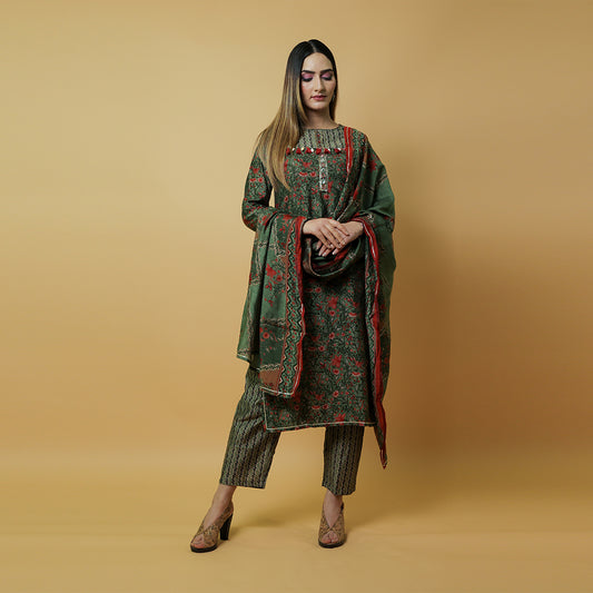 Green Envy: Luxurious Muzlin Suit with Dupatta Set